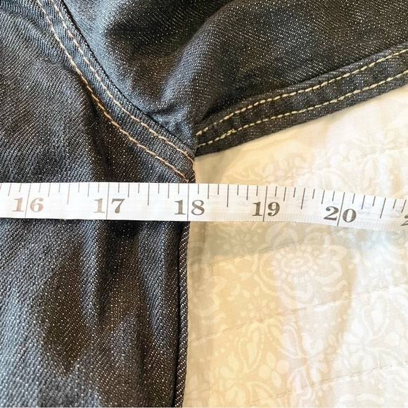 Levi’s Kids Denim Trucker Jean Jacket Dark Wash Unisex Medium 10-12 Years NWT - Picture 8 of 9